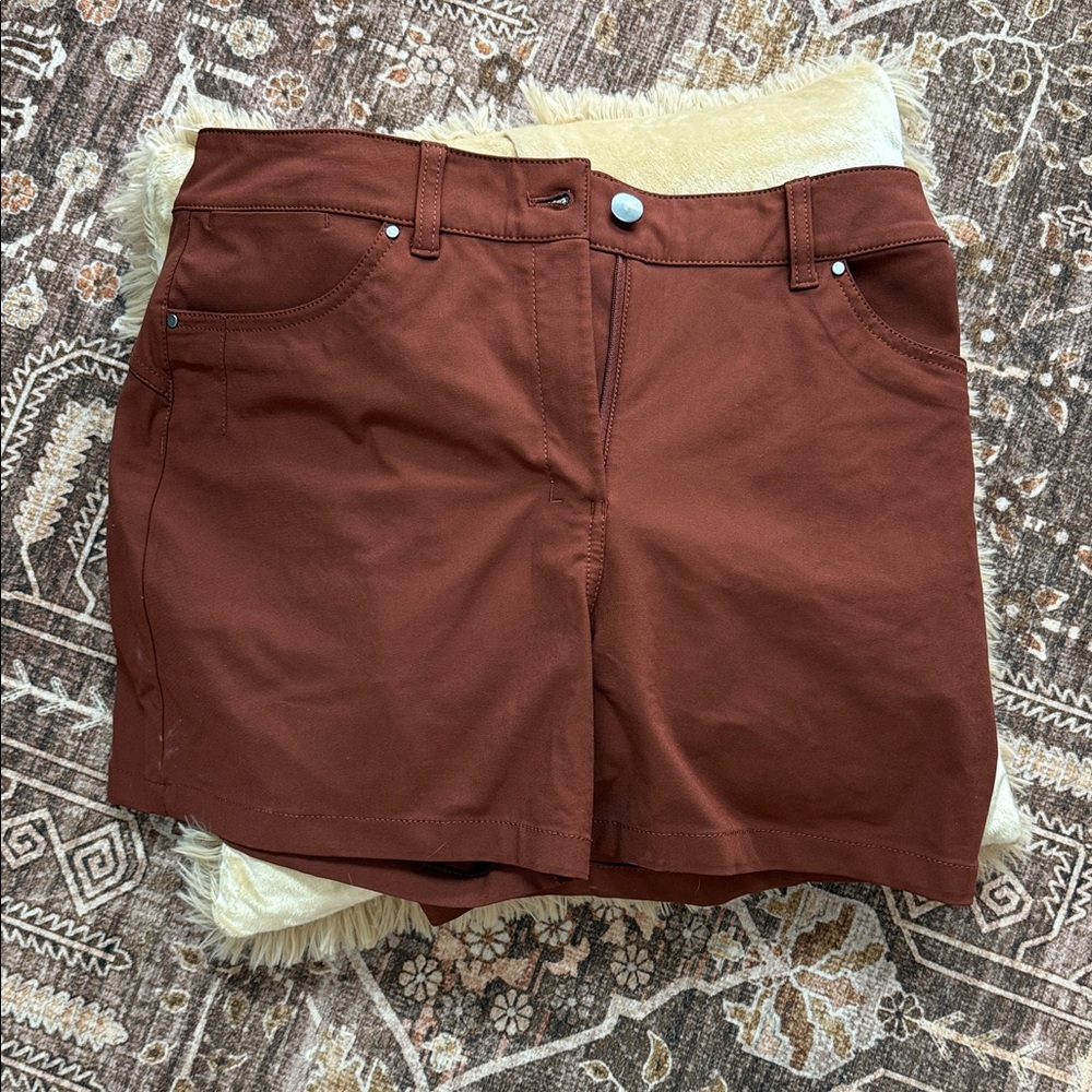 lululemon athletica Women's Rust Shorts